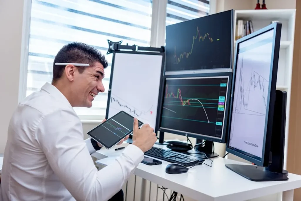 How to Monitor Competitor Rankings Without Manual Checks